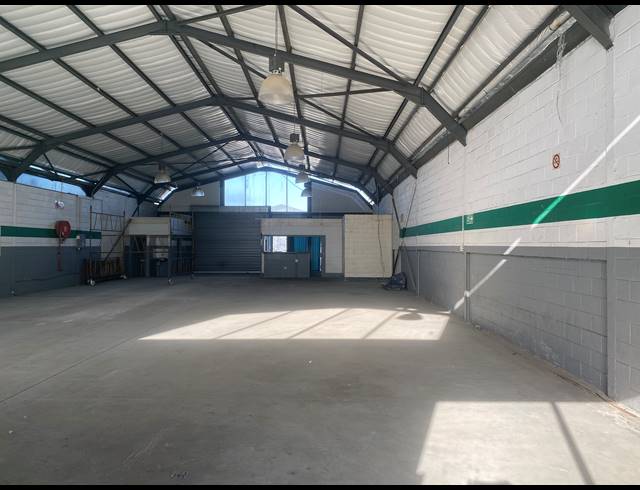 351M² RETAIL TO LET IN TOKAI